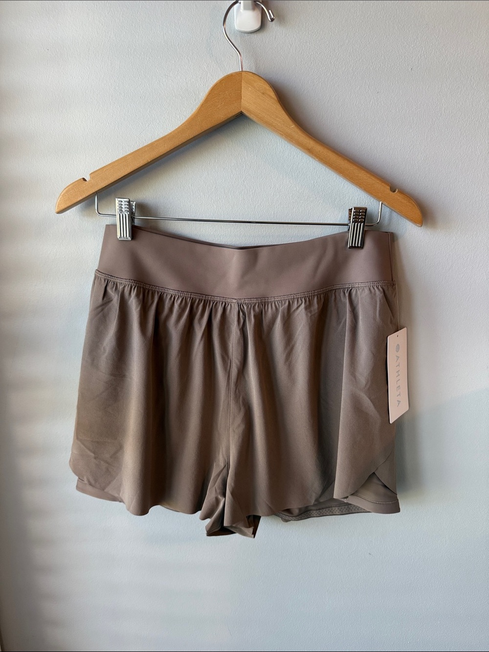 Athleta Brown Crossover Run Lined Shorts NWT
